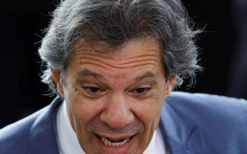 Haddad Defende Imposto Mínimo sobre Renda Total Auferida