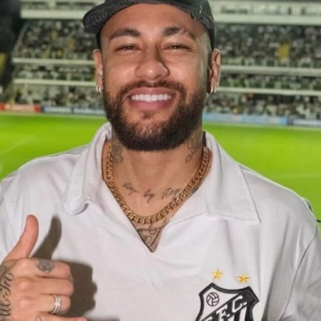 Neymar pode retornar ao Santos após negociações com o Al Hilal